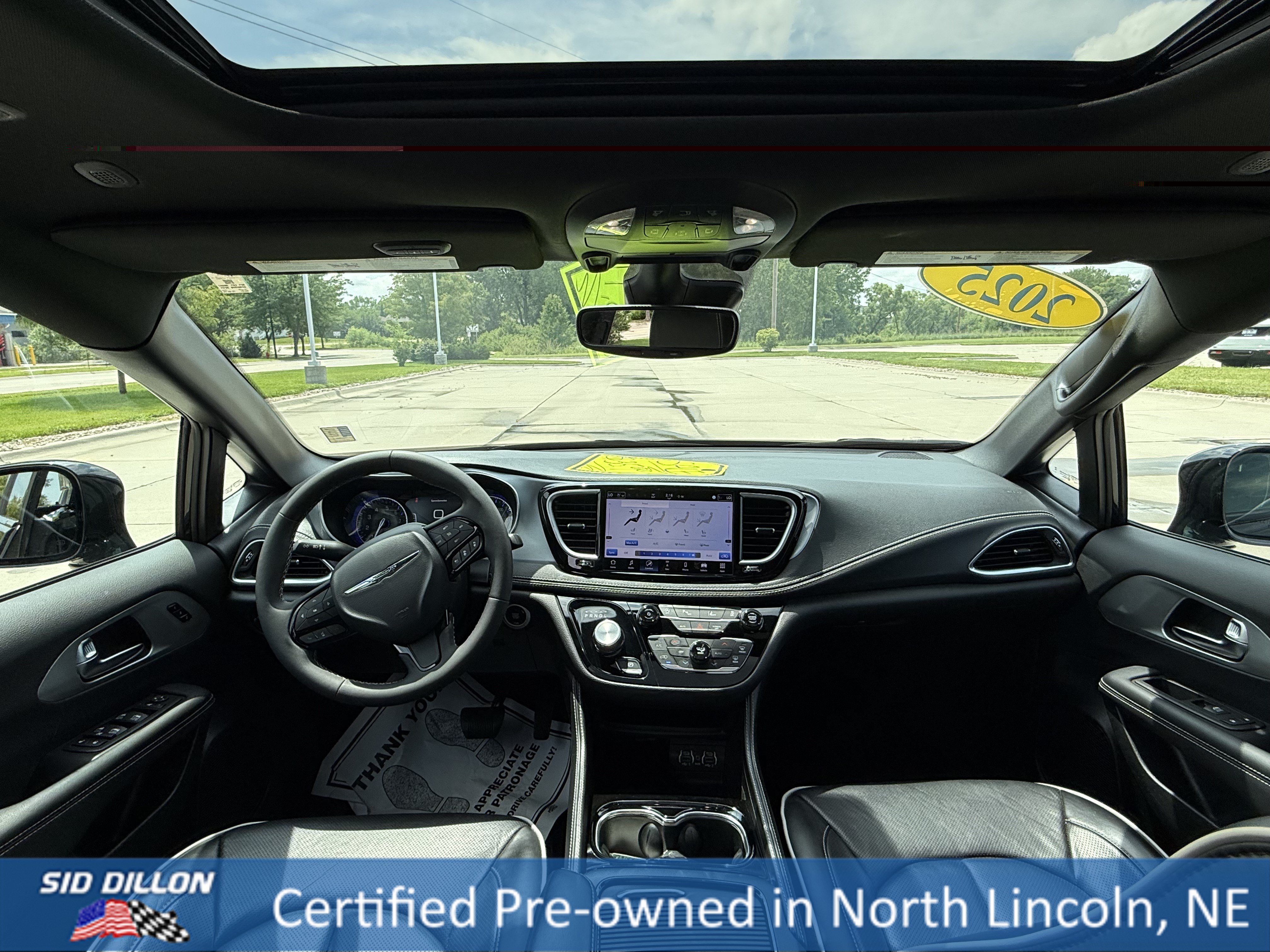Certified Used 2025 Diamond Black Crystal Pearlcoat Chrysler Limited image 19