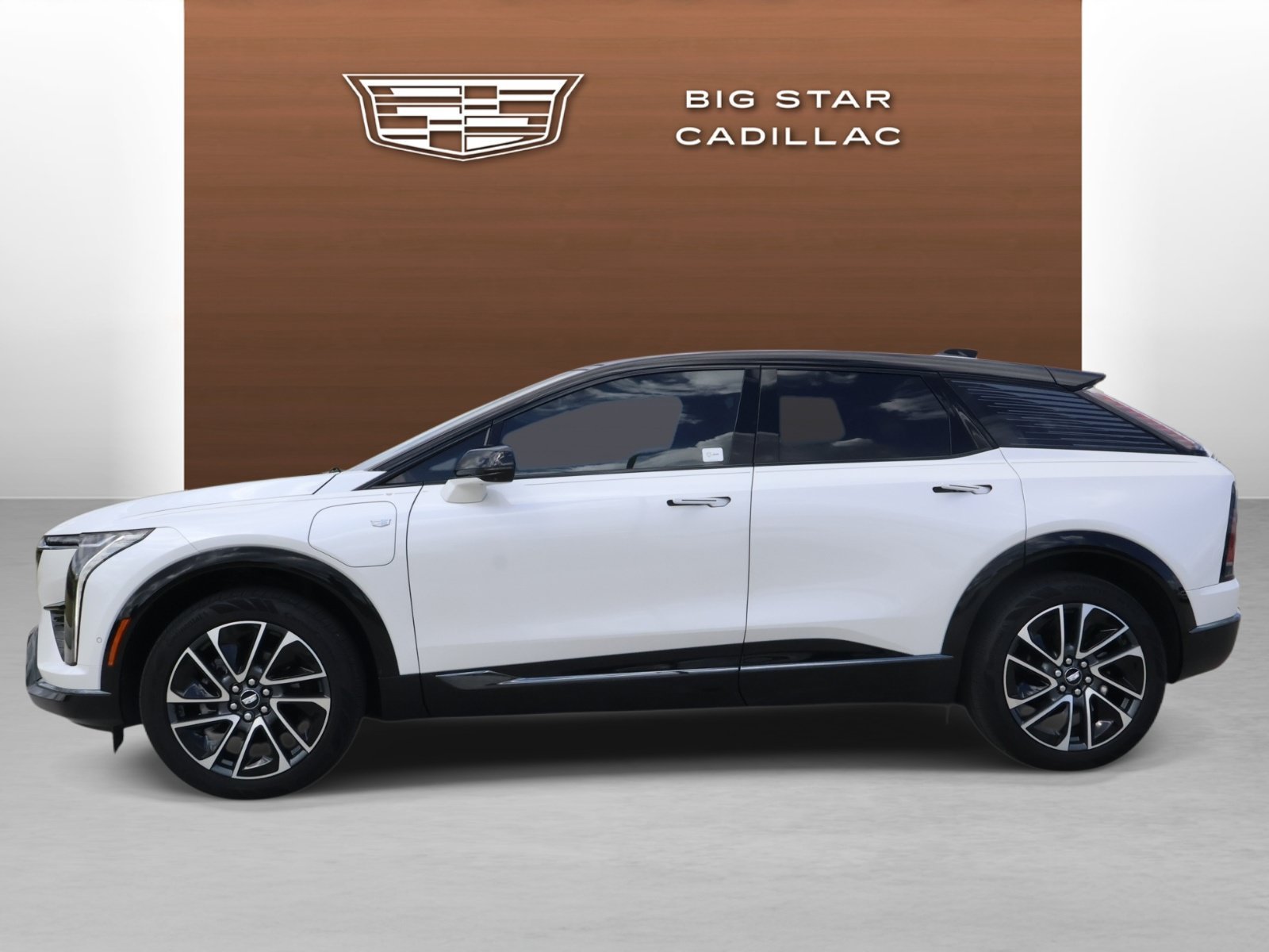 Certified 2025 Cadillac OPTIQ Sport 2 with VIN 3GYK3GMR5SS214098 for sale in Friendswood, TX