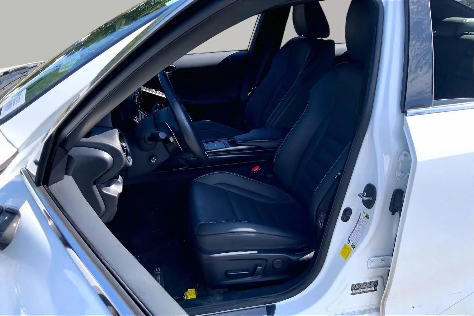 Certified Used 2023 ULTRA WHITE Lexus F SPORT image 8
