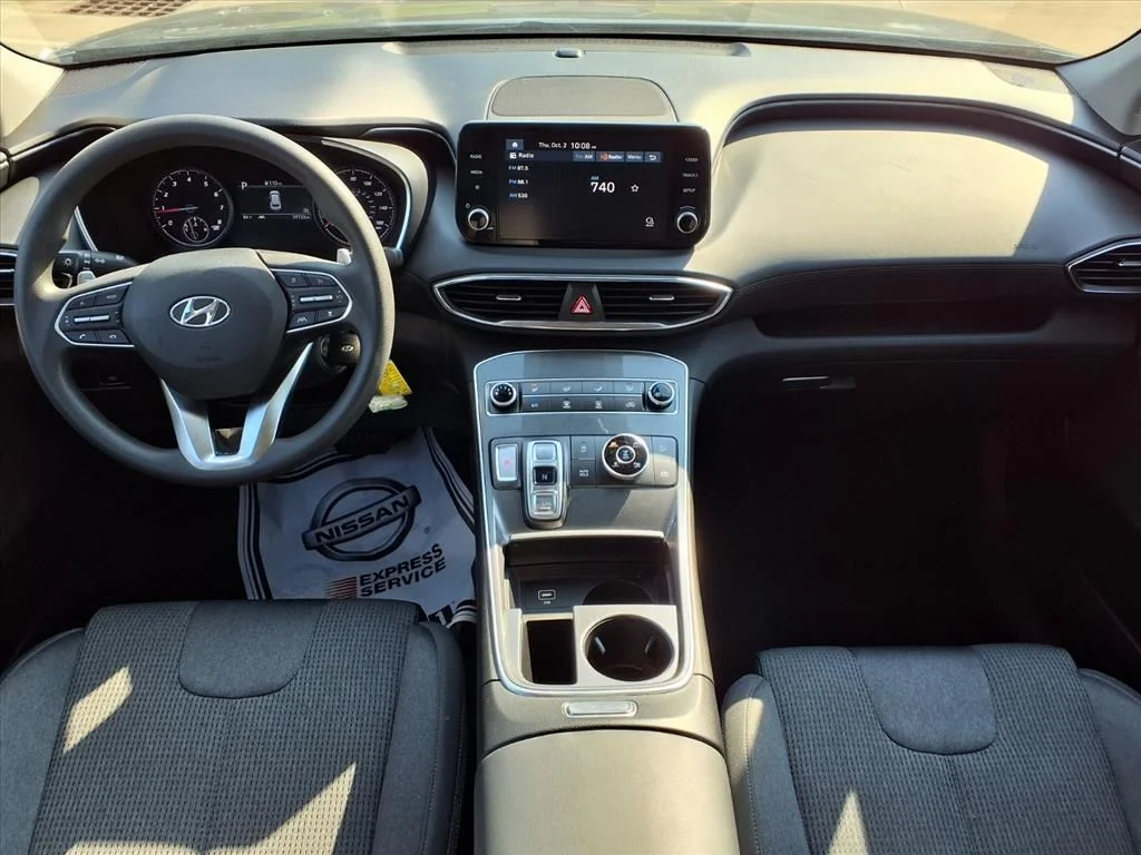 Used 2023 Gray Hyundai SE image 4