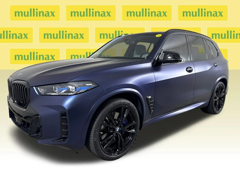 Used 2024 Blue BMW M60i image 13