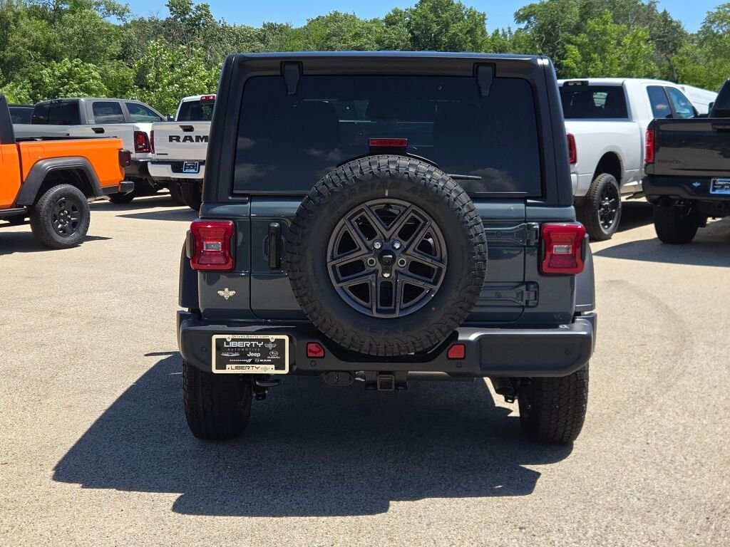 New 2026 Anvil Clear-Coat Exterior Paint Jeep Sport S image 13