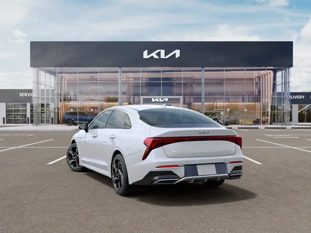 New 2026 White Kia GT-Line image 4