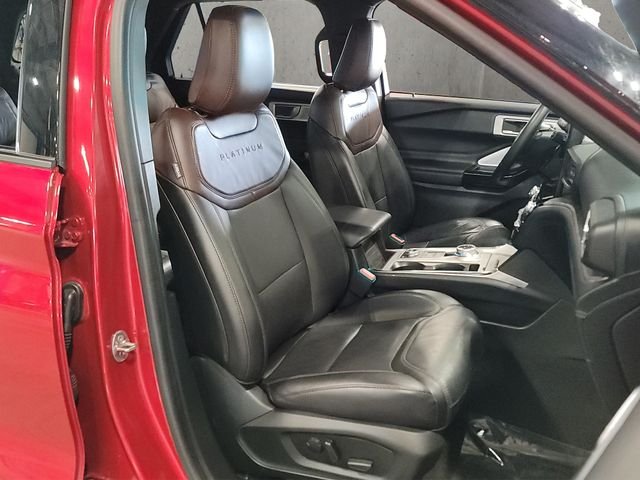 Used 2022 Red Metallic Ford Platinum image 20