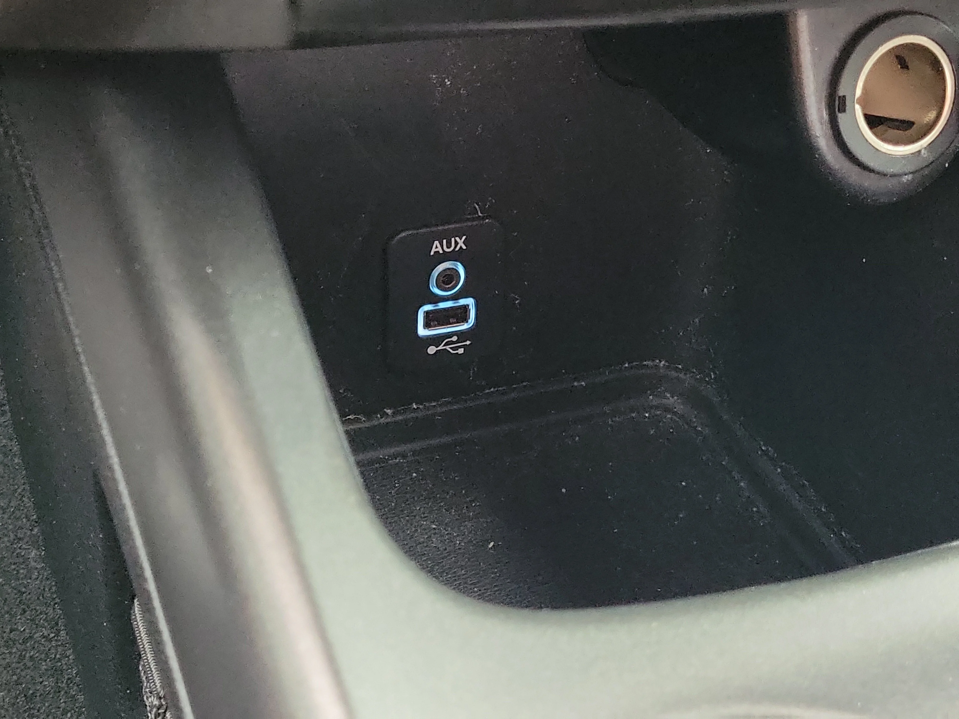 Used 2018 Red Line Dodge SE image 25