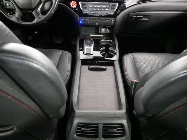 Used 2020 Crystal Black Pearl Honda Black Edition image 26
