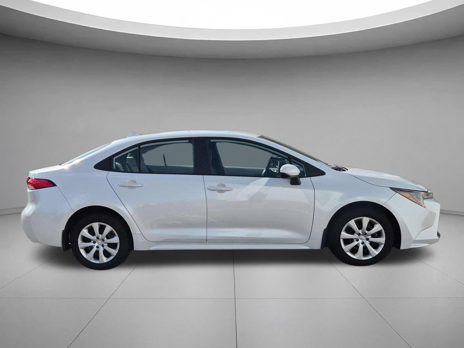 Used 2026 Wind Chill Pearl Toyota LE image 6