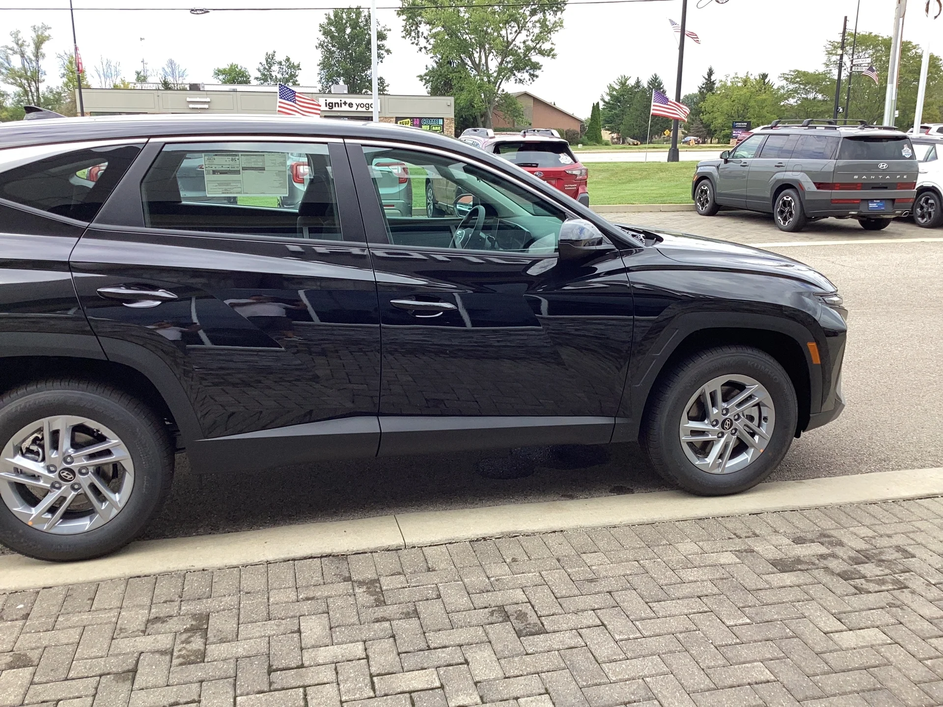 New 2026 Phantom Black Pearl Hyundai SE image 8