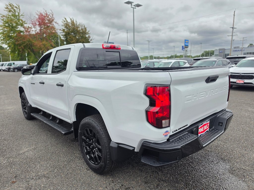 New 2026 Summit White Chevrolet Work Truck image 10