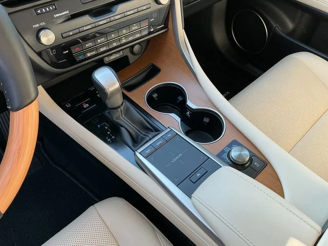 2022 Lexus RX 350 - Photo 21