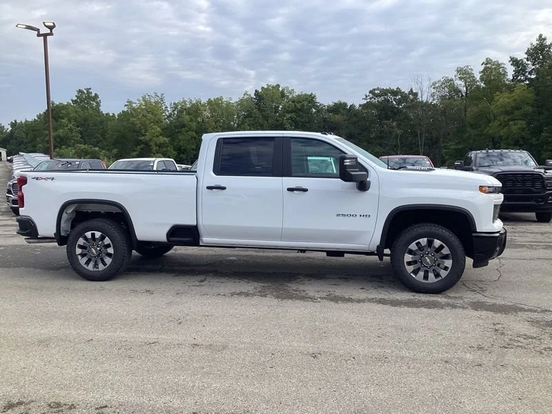 2026 Chevrolet Silverado 2500 HD Custom - Photo 8