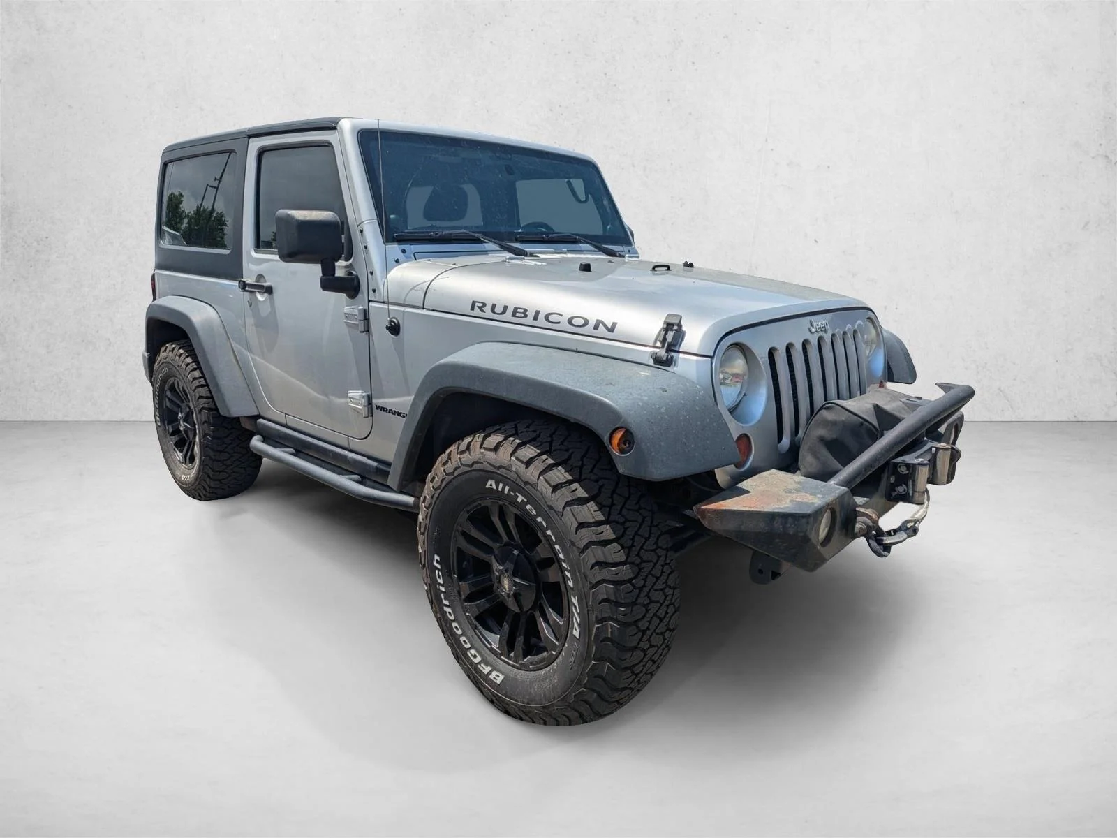 Used 2012 Bright Silver Clearcoat Metallic Jeep Rubicon image 3