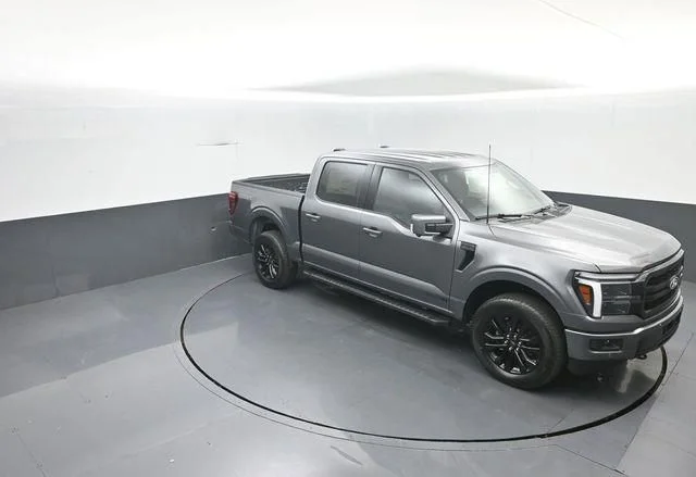 New 2026 Gray Ford Lariat image 28