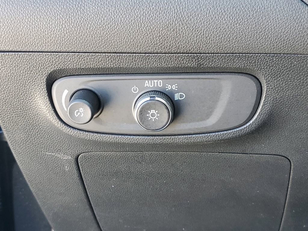 Used 2024 Ebony Twilight Metallic Buick Preferred image 21