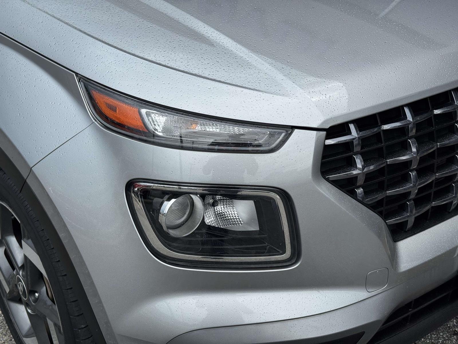 2023 Hyundai Venue SEL - Photo 9