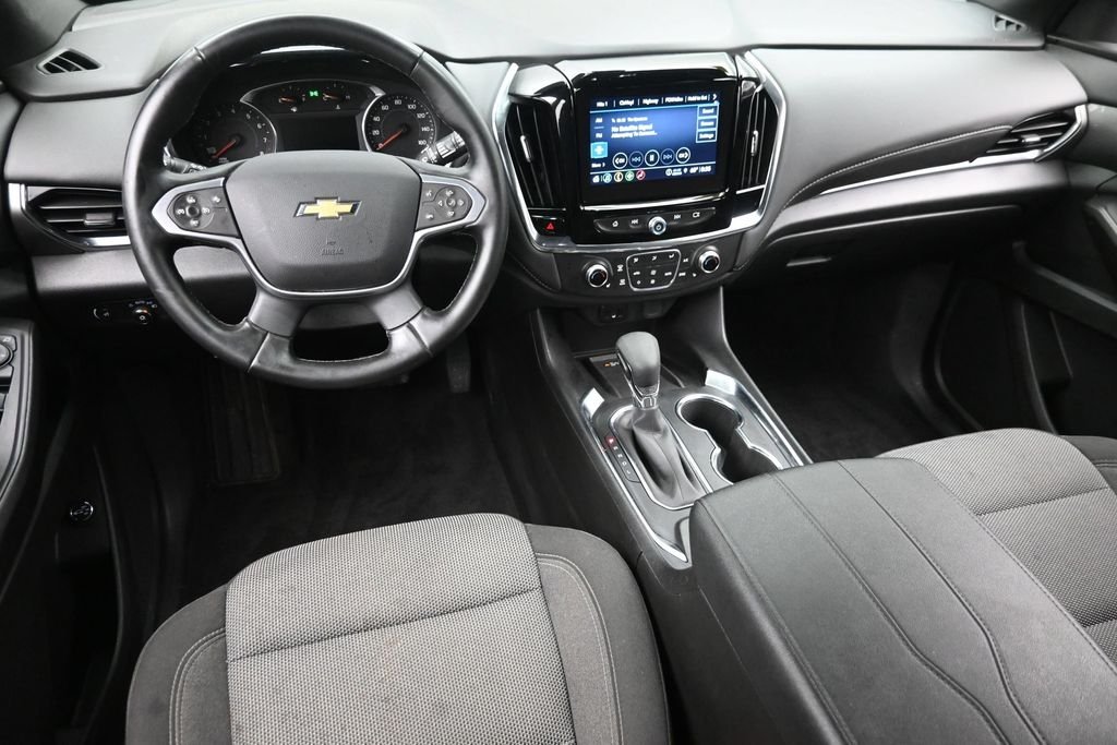 Used 2023 Gray Chevrolet LT image 17