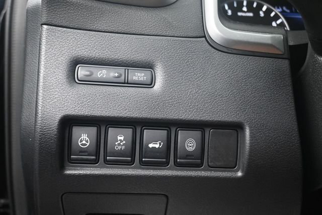 Used 2023 Black Nissan SL image 13