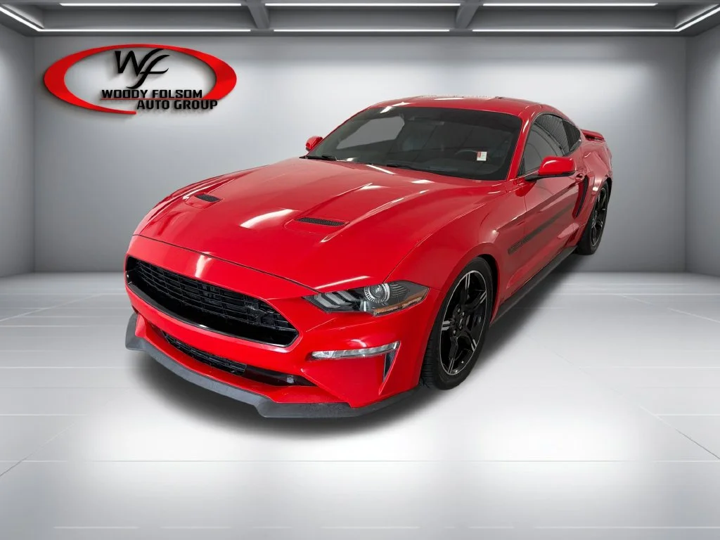 Used 2019 Red Ford GT Premium image 3