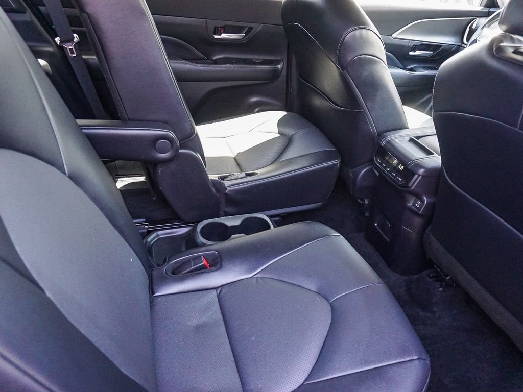 Used 2024 White Toyota XLE image 13