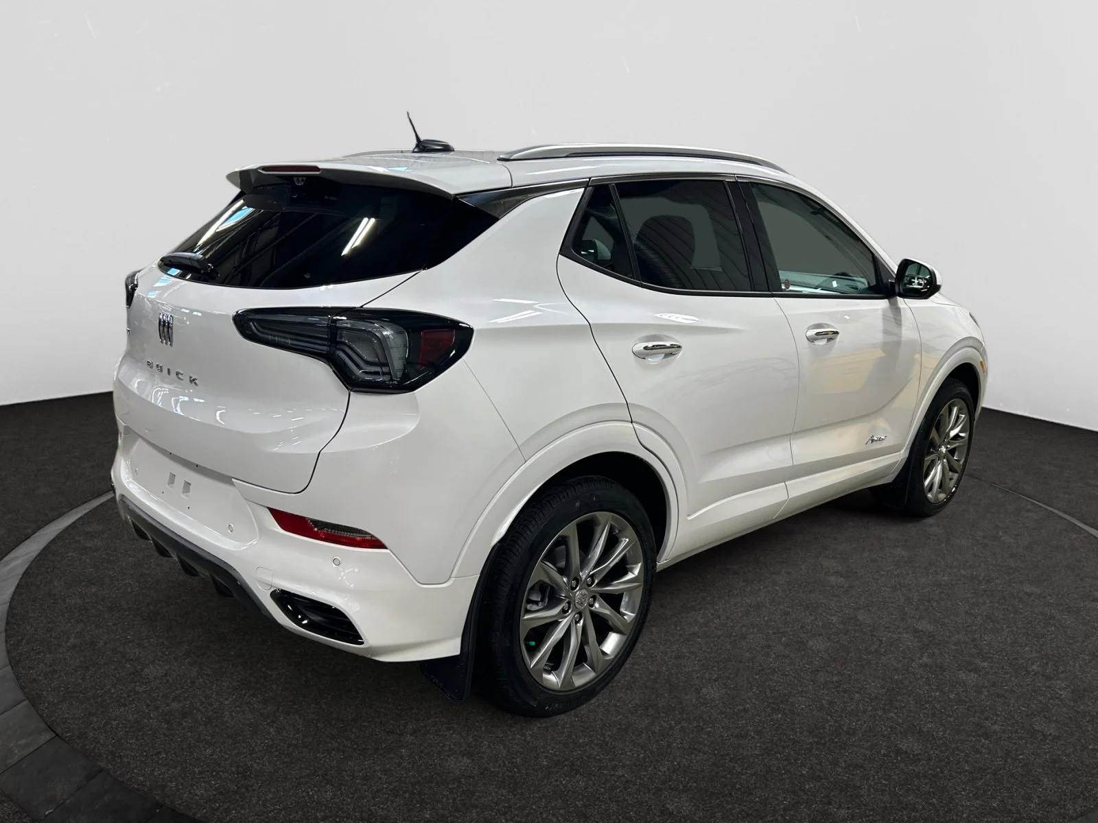 New 2026 White Frost Tricoat Buick Avenir AWD image 5