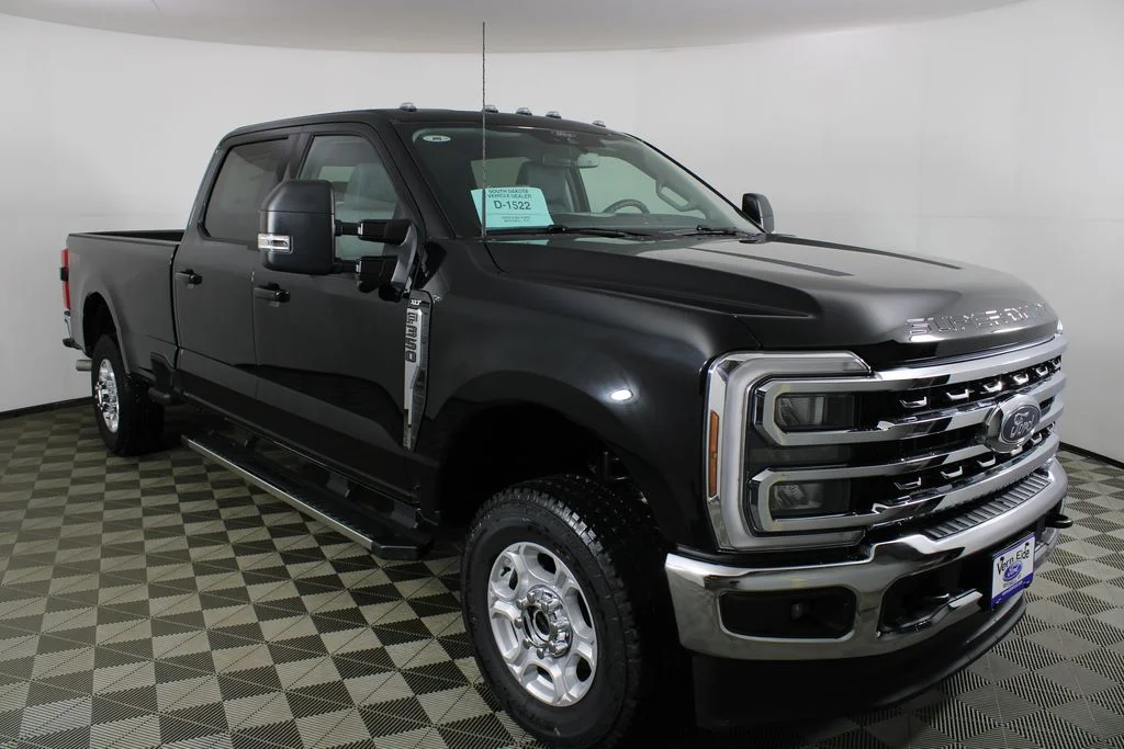2026 Ford F-350 XLT 4x4 Crew Cab 8' Box SRW's photo