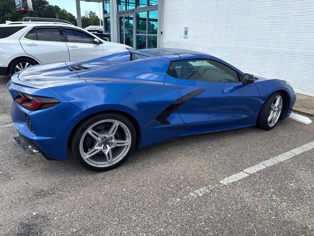 Used 2023 Elkhart Lake Blue Metallic Chevrolet 2LT image 6