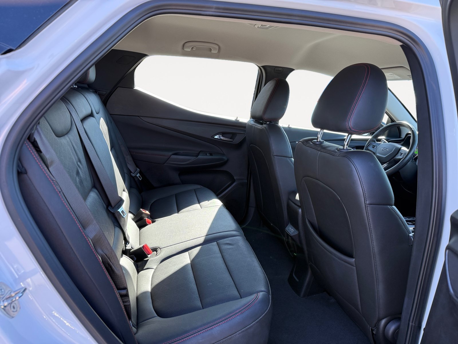 Used 2023 Summit White Chevrolet LT Redline image 18