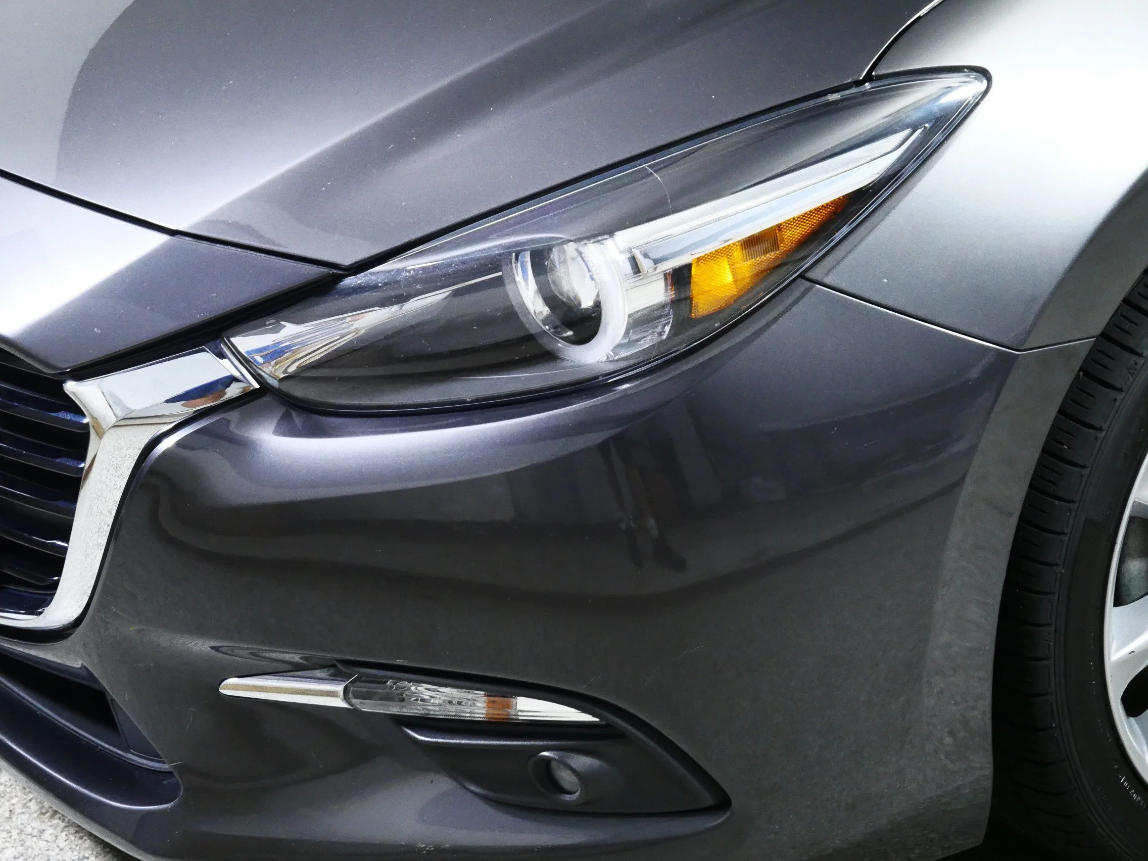 Used 2017 Machine Gray Metallic Mazda Grand Touring image 16