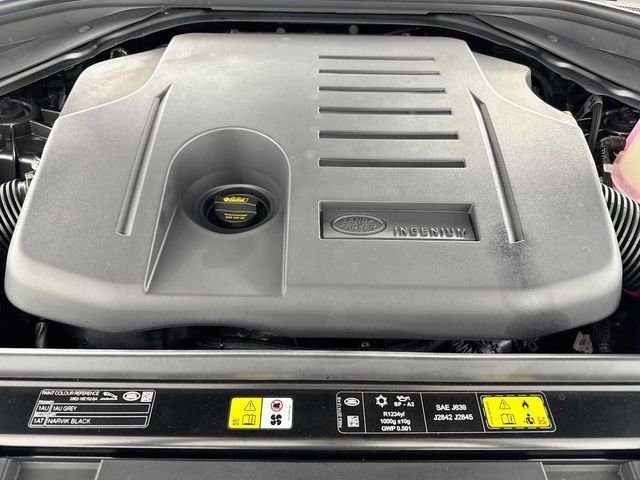 New 2026 Carpathian Grey Land Rover Dynamic SE image 32