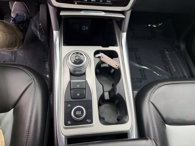 Used 2024 Black Metallic Ford XLT image 23