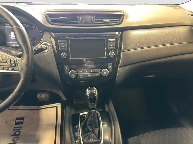 Used 2018 White Nissan SV image 12
