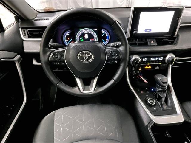 Certified Used 2025 MAGNETIC GRAY MET. Toyota  image 17
