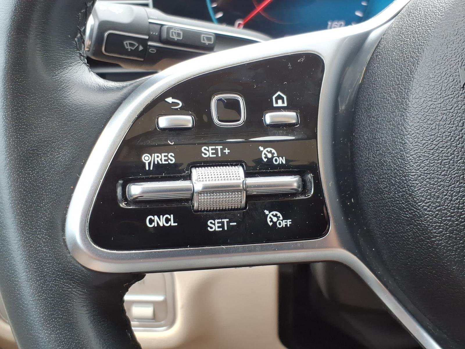 Used 2022 Polar White Mercedes-Benz GLE 350 image 15