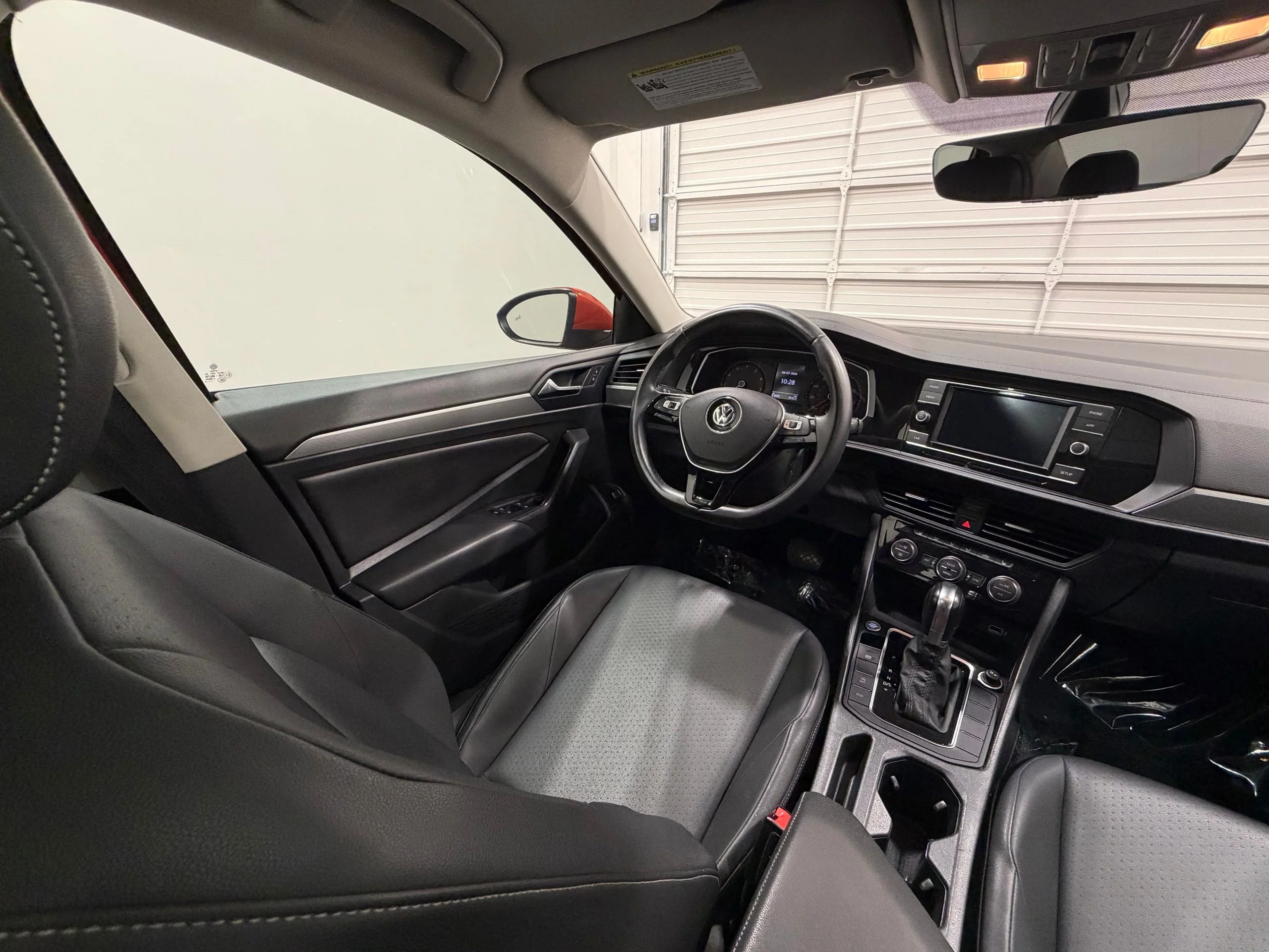 Used 2019 Orange Volkswagen 1.4T SE image 30