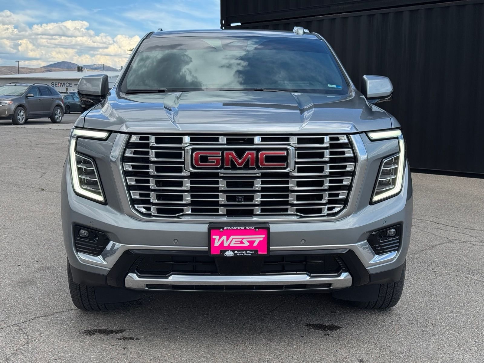 Used 2025 Silver GMC Denali image 2