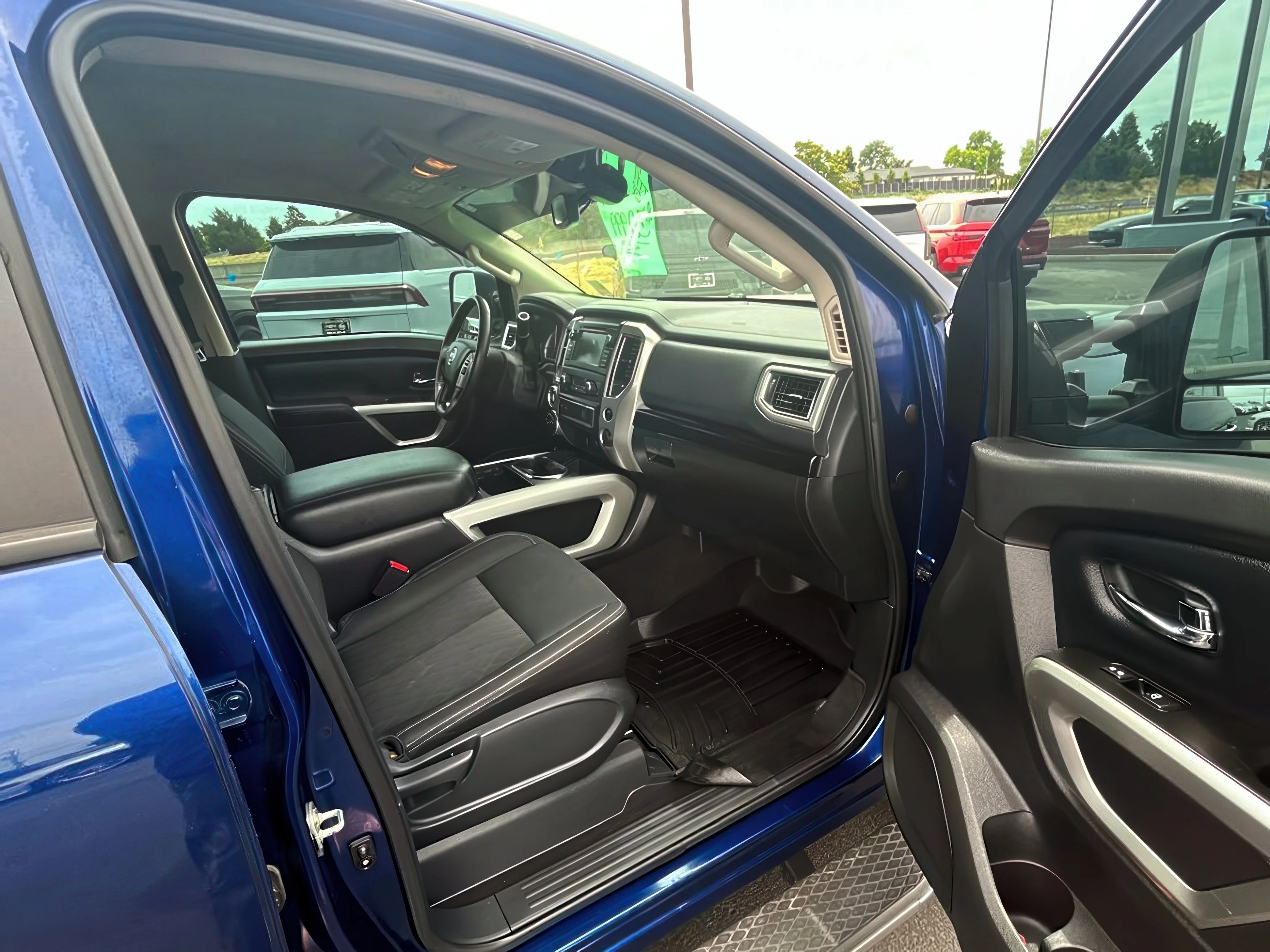 2019 Nissan Titan SV - Photo 40