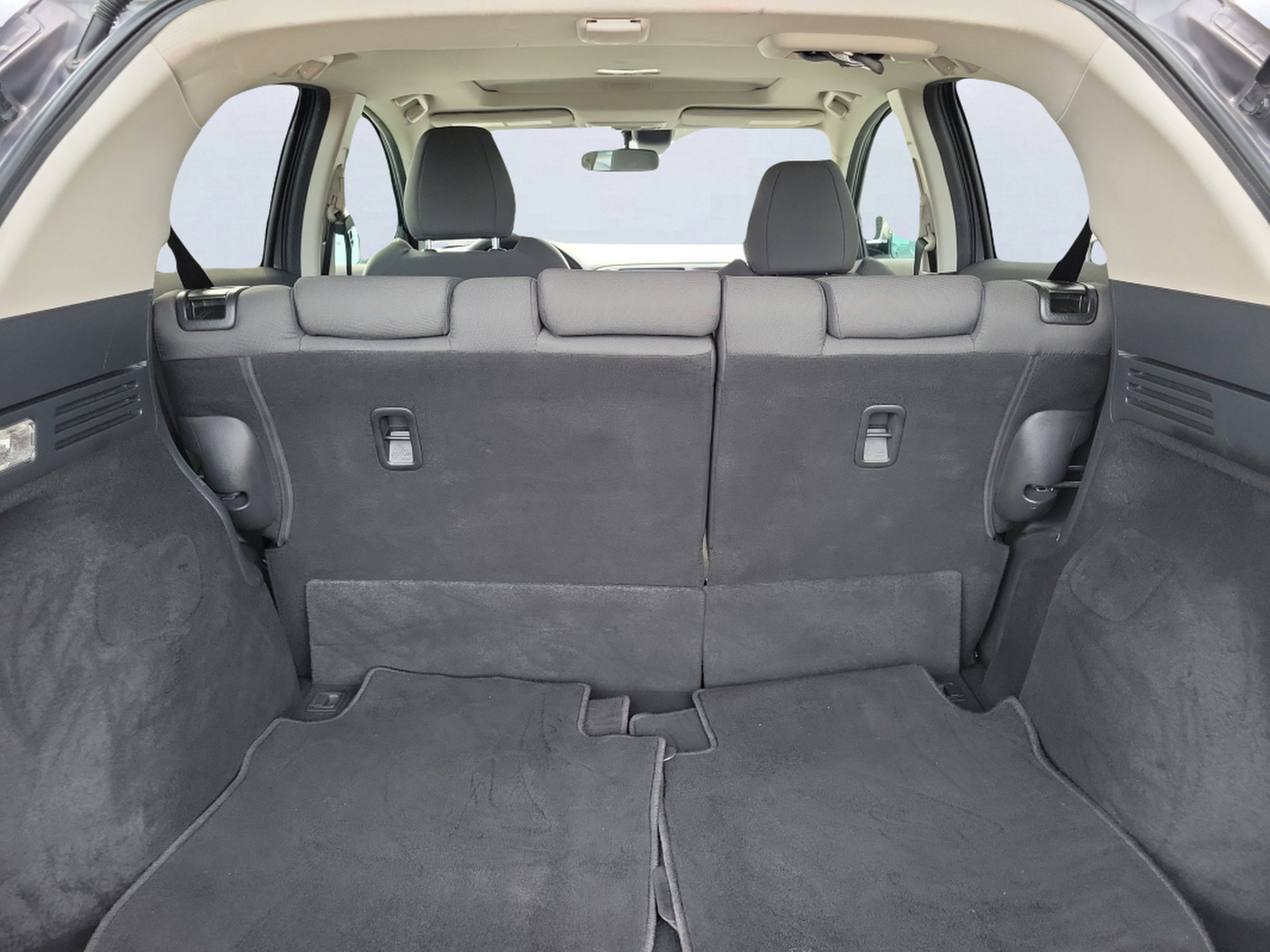 Used 2021 Lunar Silver Metallic Honda EX image 6