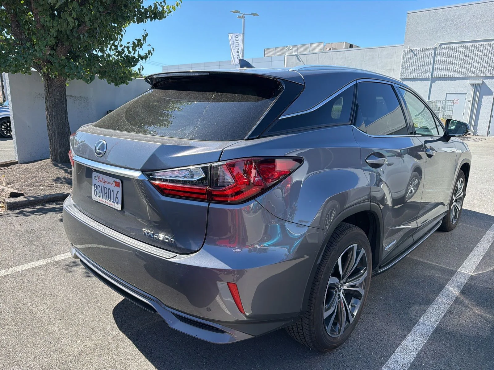 Used 2019 Nebula Gray Pearl Lexus 450h image 3