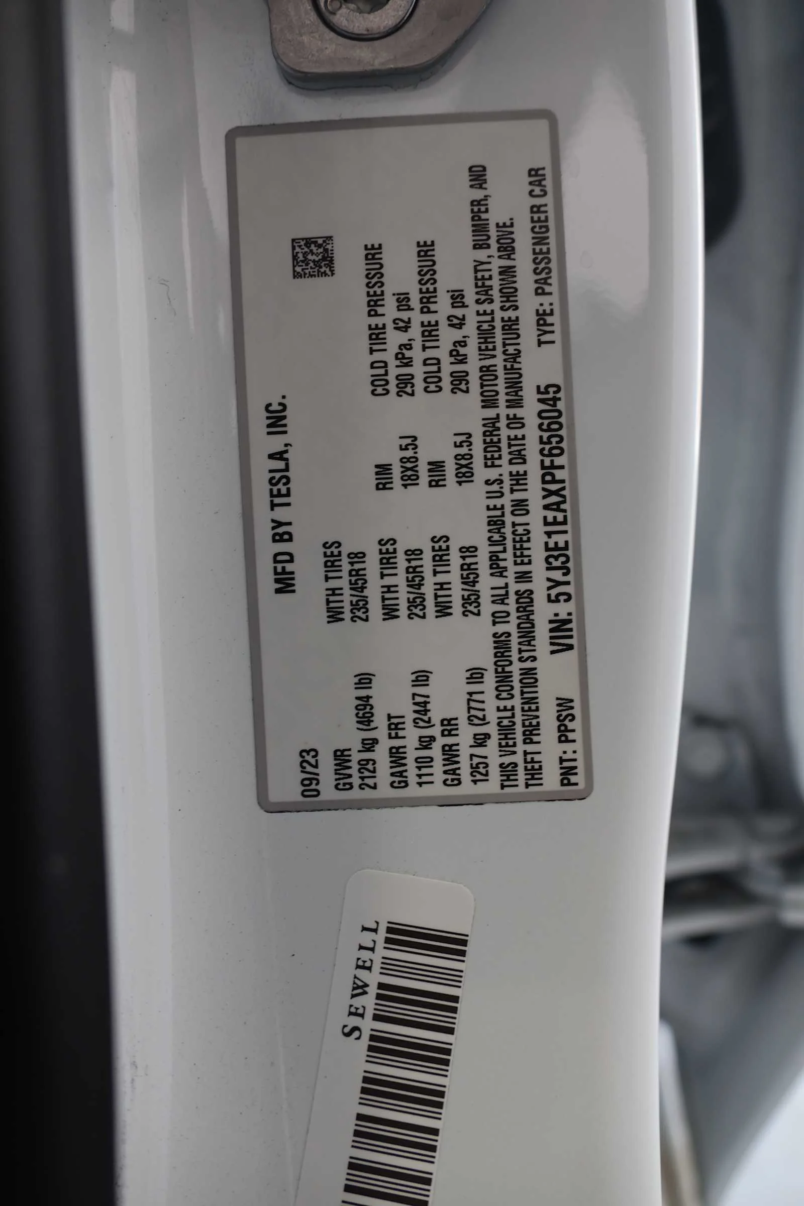 Used 2023 Pearl White Multi-Coat Tesla  image 26