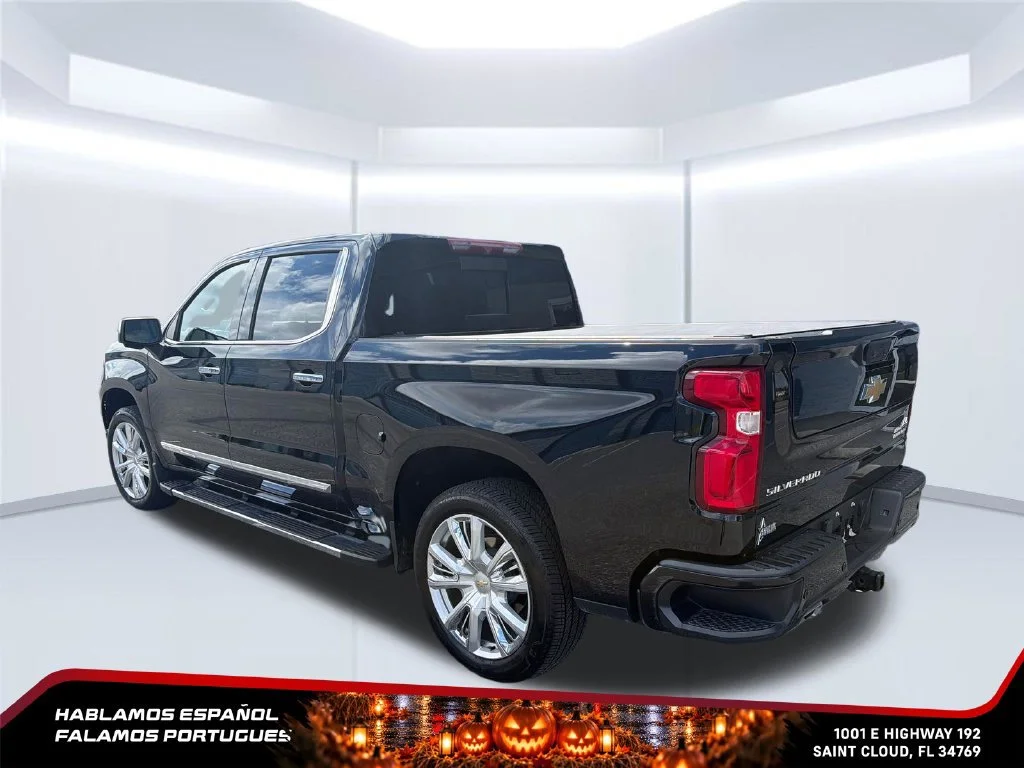 Used 2023 BLACK Chevrolet High Country image 3