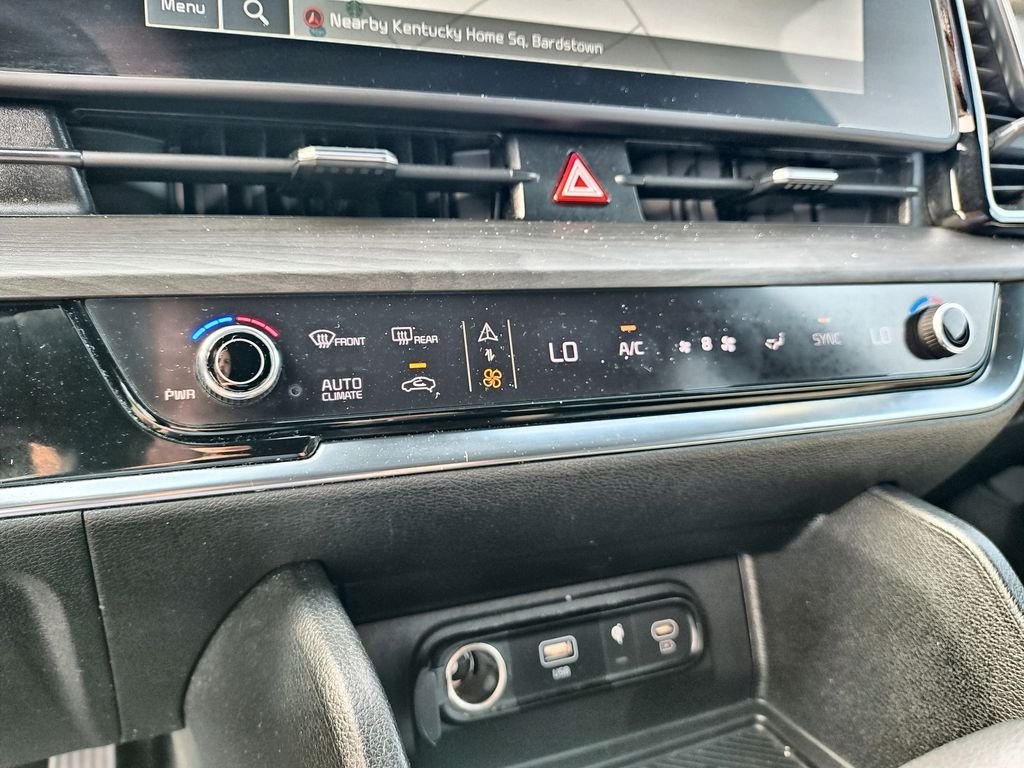 Used 2023 Red Kia X-Line image 19