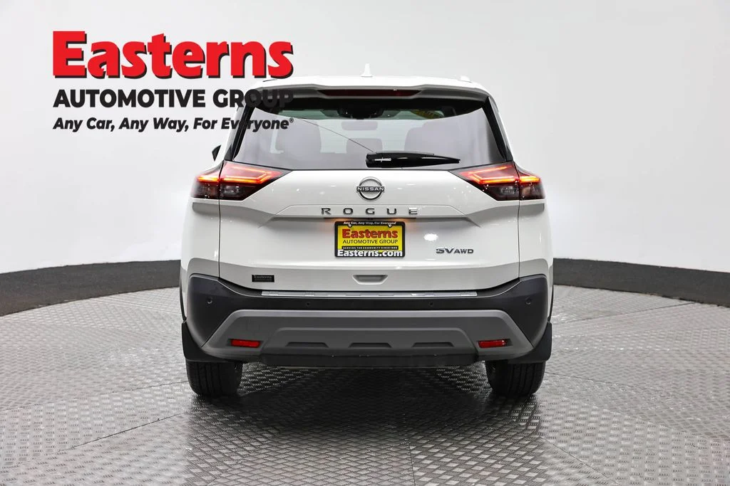 Used 2023 White Nissan SV image 6