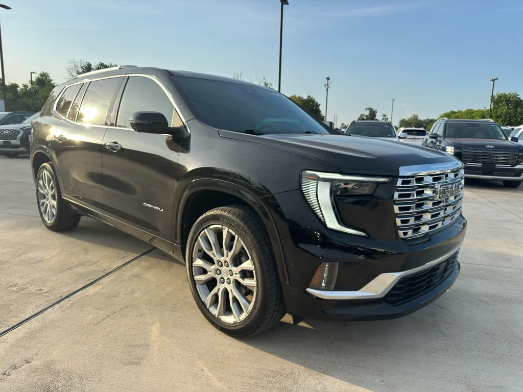 Used 2024 Ebony Twilight Metallic GMC AWD Denali image 3