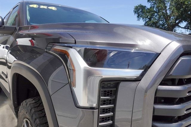 2024 Toyota Tundra SR5 - Photo 6