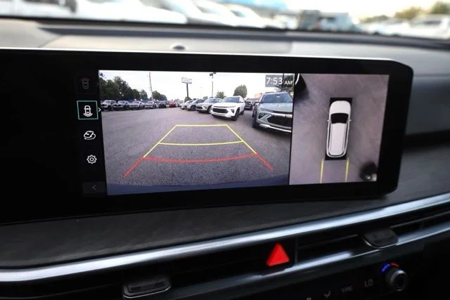 Used 2025 Silver Kia X-Line SX Prestige image 11