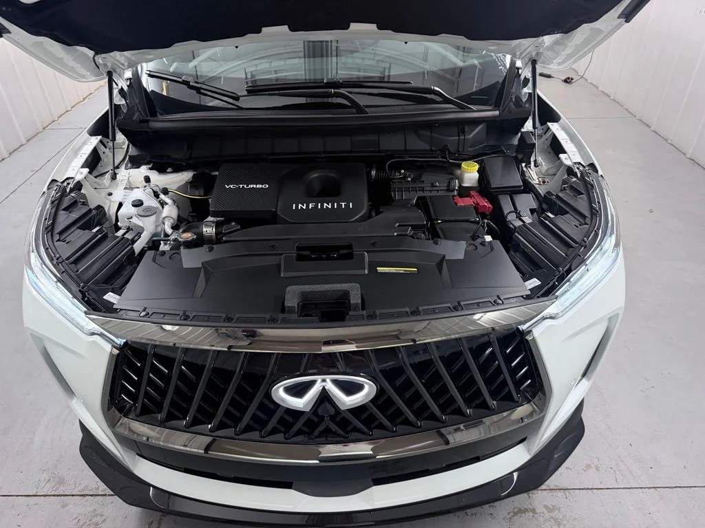 New 2027 2T RAD WHT INFINITI Sport AWD image 56