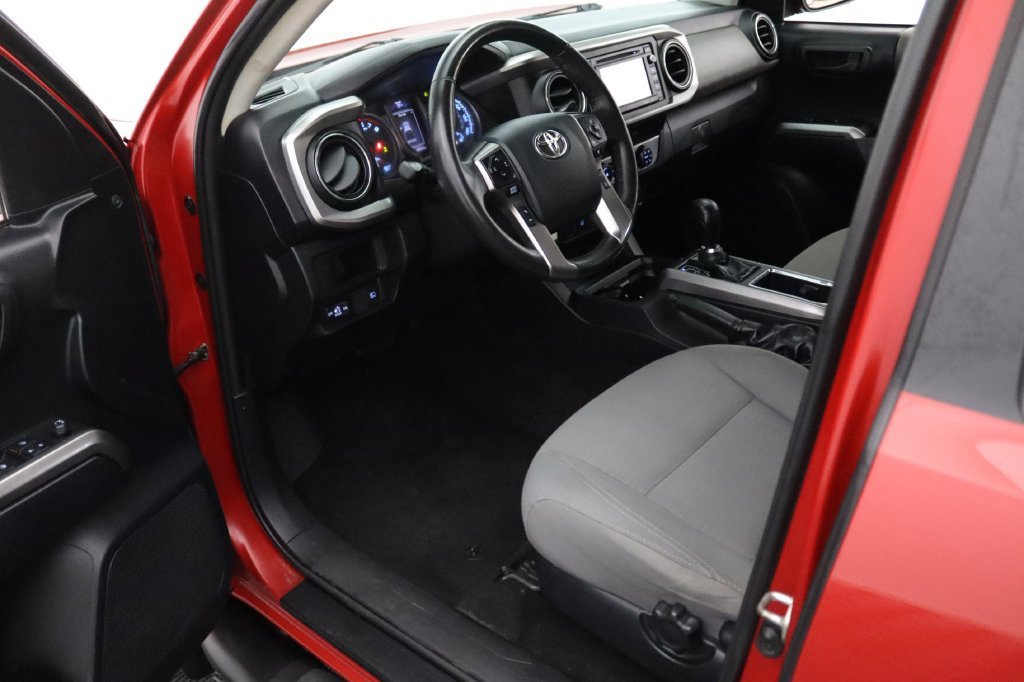 2019 Toyota Tacoma SR5 - Photo 17