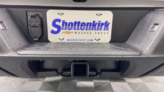 New 2024 Summit White Chevrolet Work Truck image 8