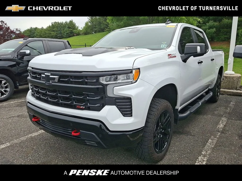 2024 Chevrolet Silverado 1500 LT Trail Boss 4X4 Crew Cab Short Box's photo
