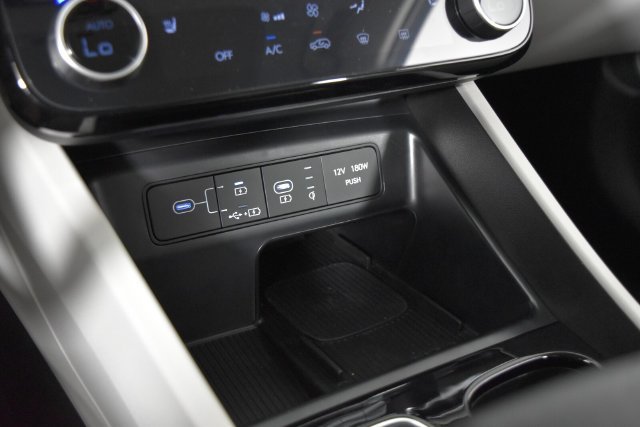 New 2026 White Hyundai SEL Premium AWD image 23